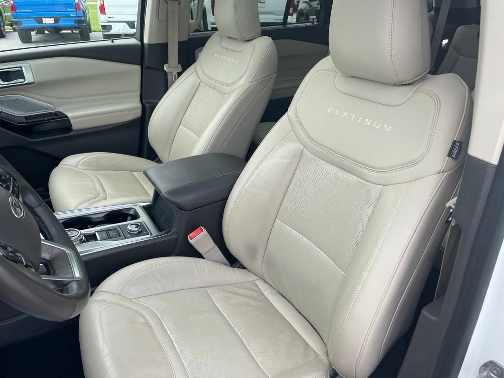 2023 Ford Explorer Platinum