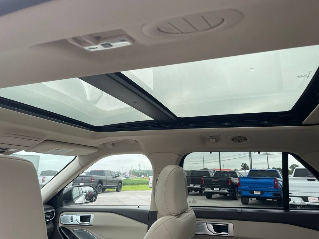 2023 Ford Explorer Platinum