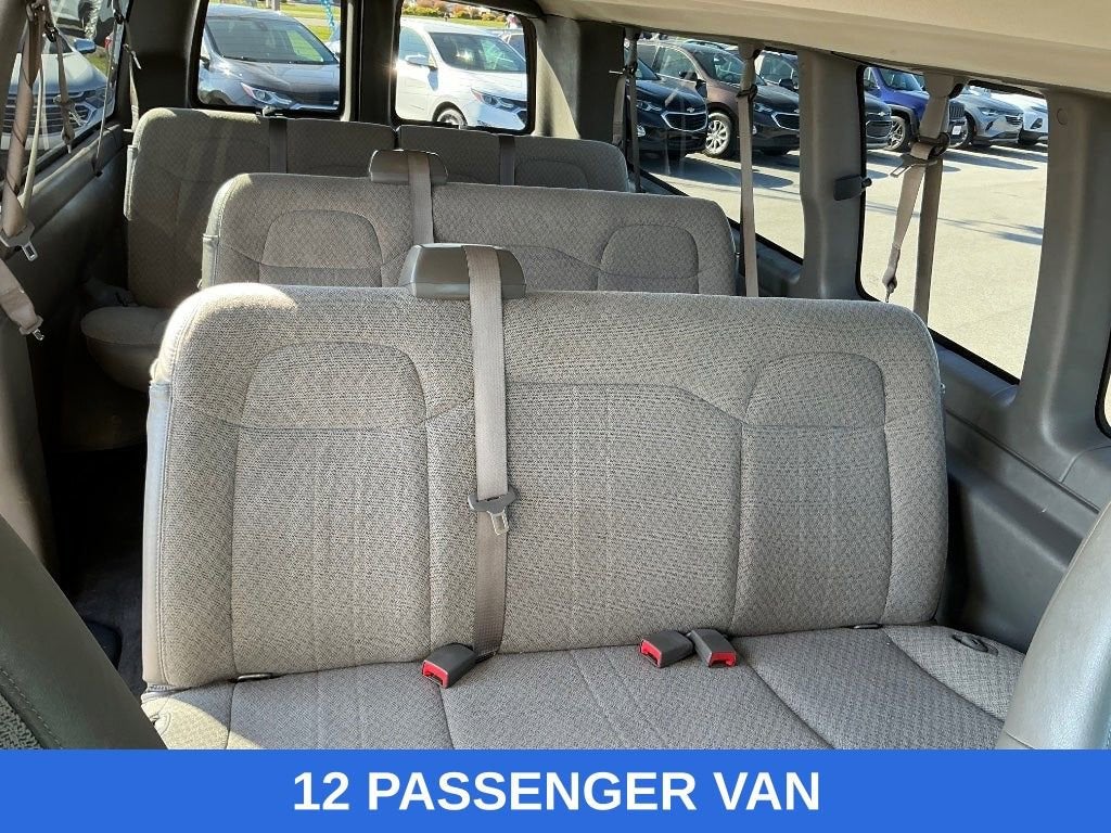 2019 Chevrolet Express Passenger 3500 LT