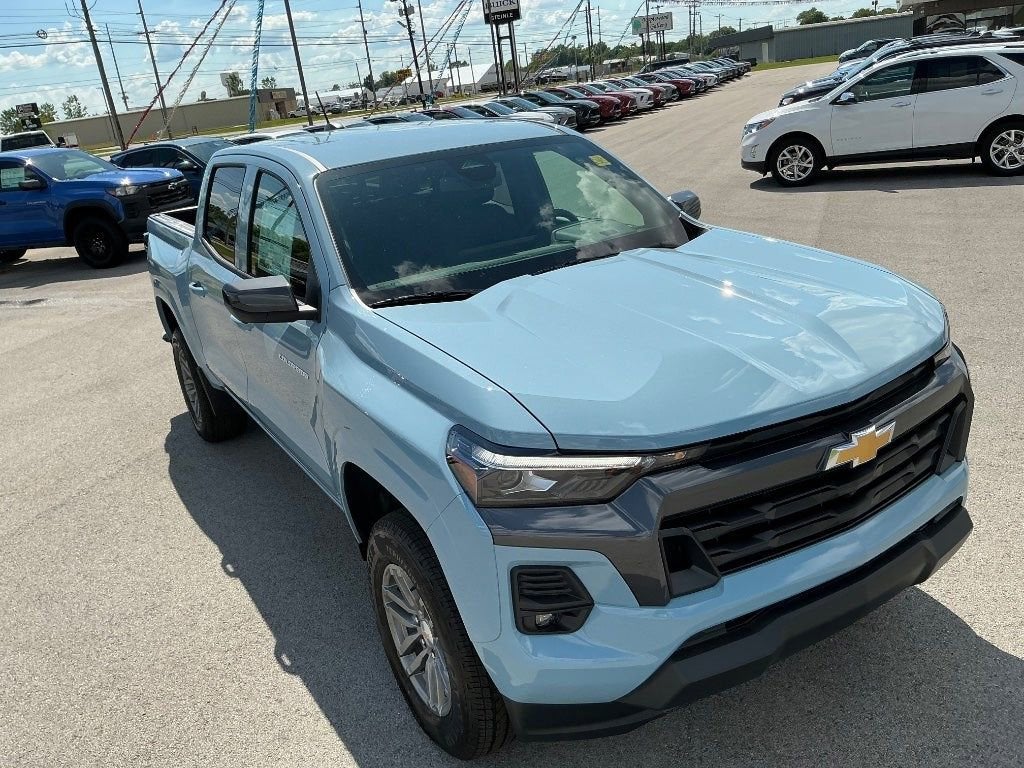 2025 Chevrolet Colorado WT/LT