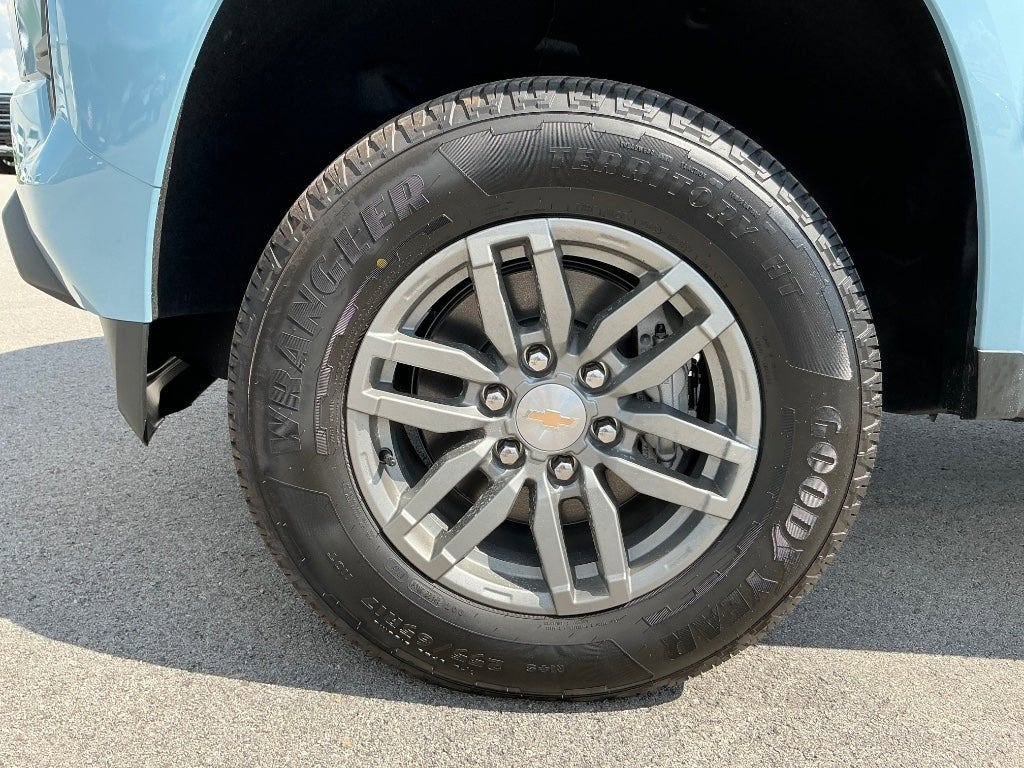 2025 Chevrolet Colorado WT/LT