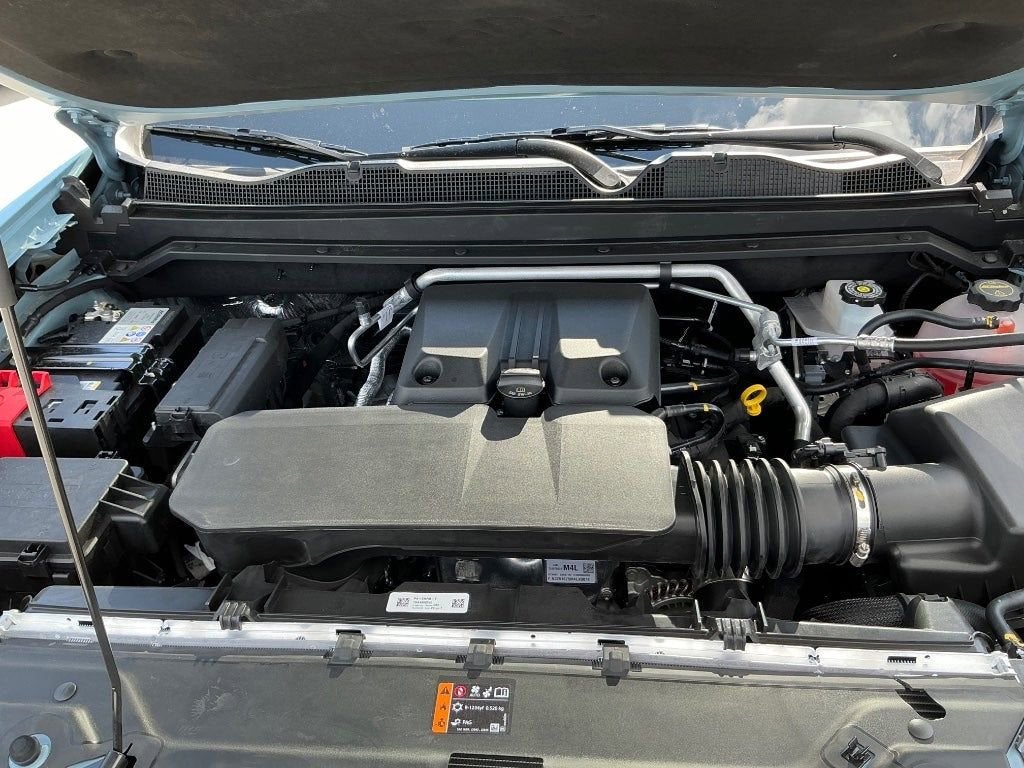 2025 Chevrolet Colorado WT/LT