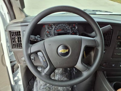 2025 Chevrolet Express Cargo 3500 WT