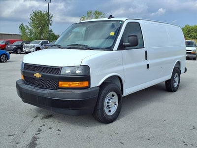 2025 Chevrolet Express Cargo 3500 WT