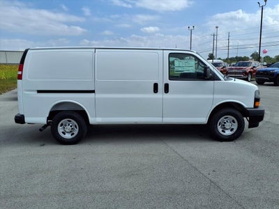 2025 Chevrolet Express Cargo 3500 WT