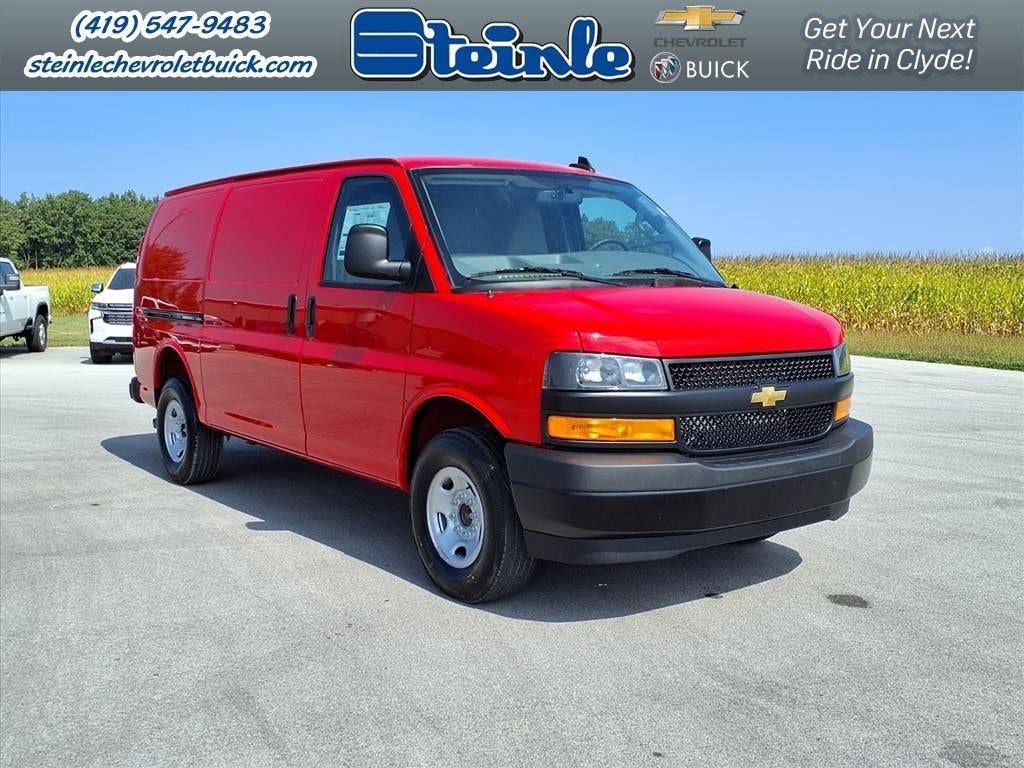 2025 Chevrolet Express Cargo 3500 WT