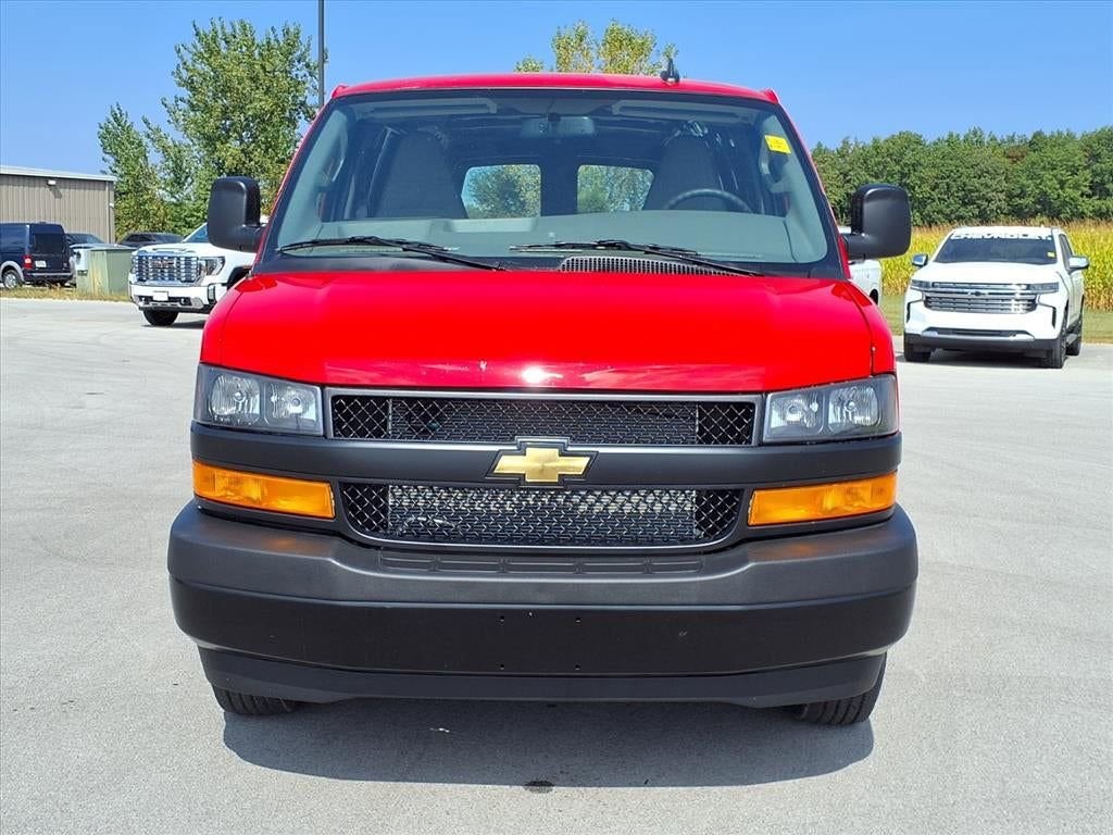 2025 Chevrolet Express Cargo 3500 WT