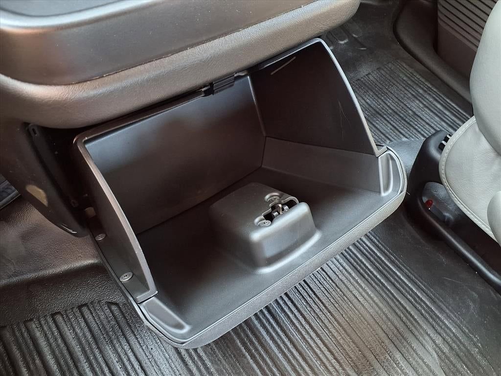 2025 Chevrolet Express Cargo 3500 WT