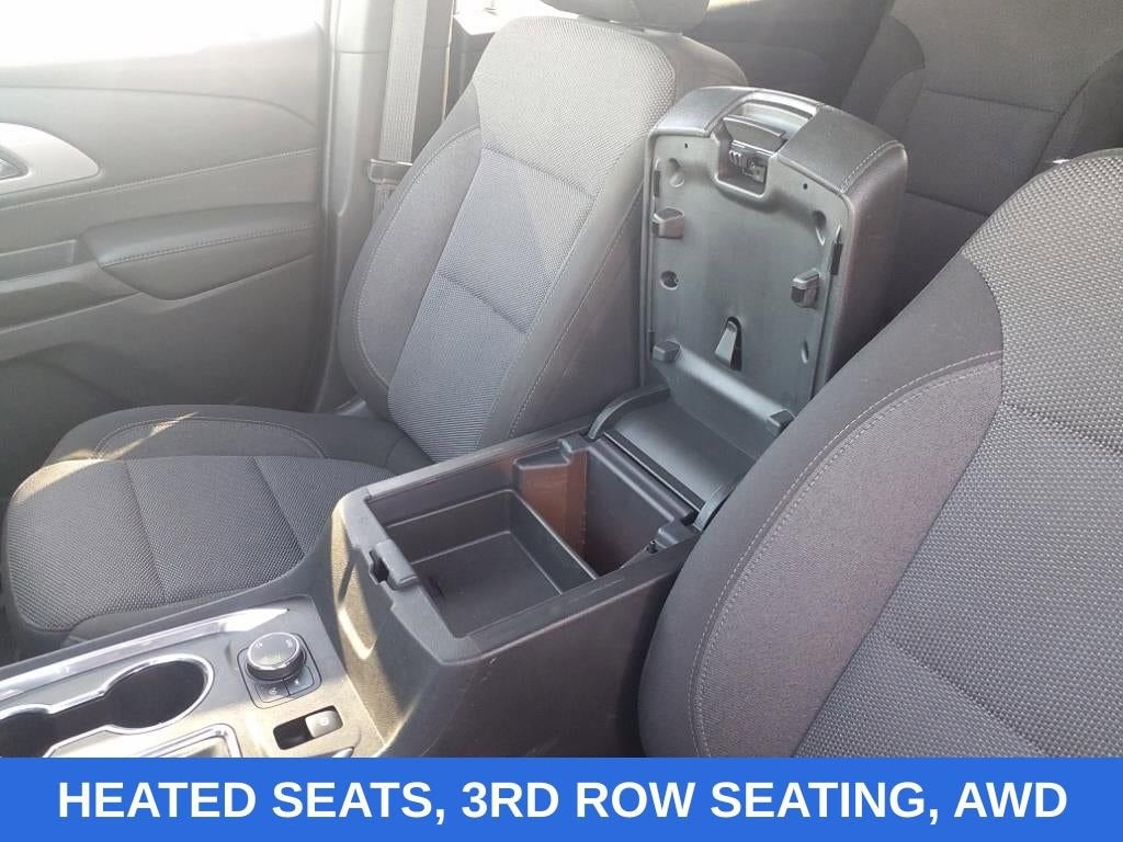 2022 Chevrolet Traverse LT Cloth