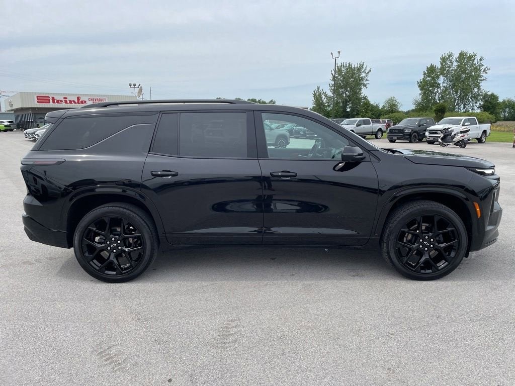 2025 Chevrolet Traverse RS