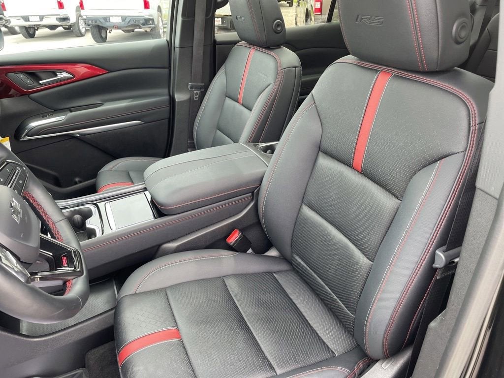 2025 Chevrolet Traverse RS