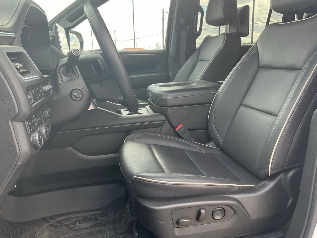 2024 Chevrolet Suburban Premier