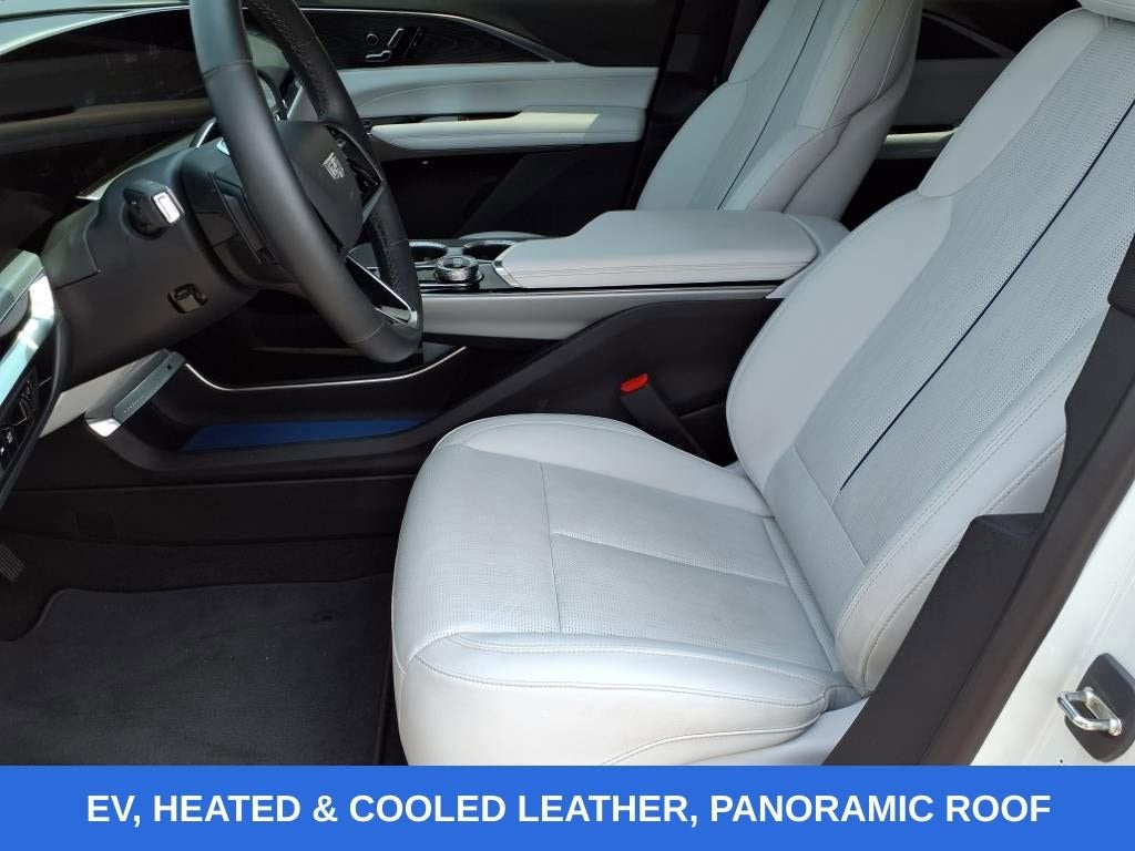 2024 Cadillac LYRIQ Sport 1