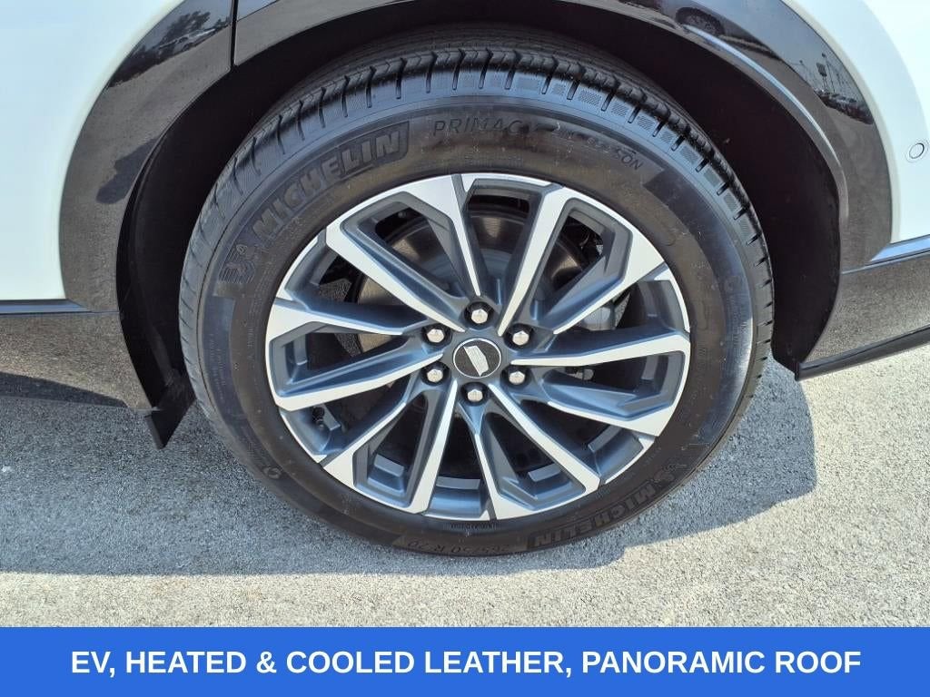 2024 Cadillac LYRIQ Sport 1