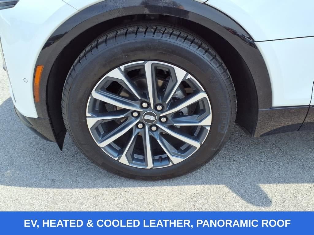 2024 Cadillac LYRIQ Sport 1