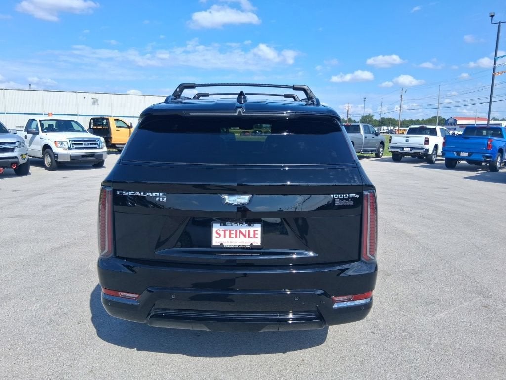2025 Cadillac ESCALADE IQ Sport 2
