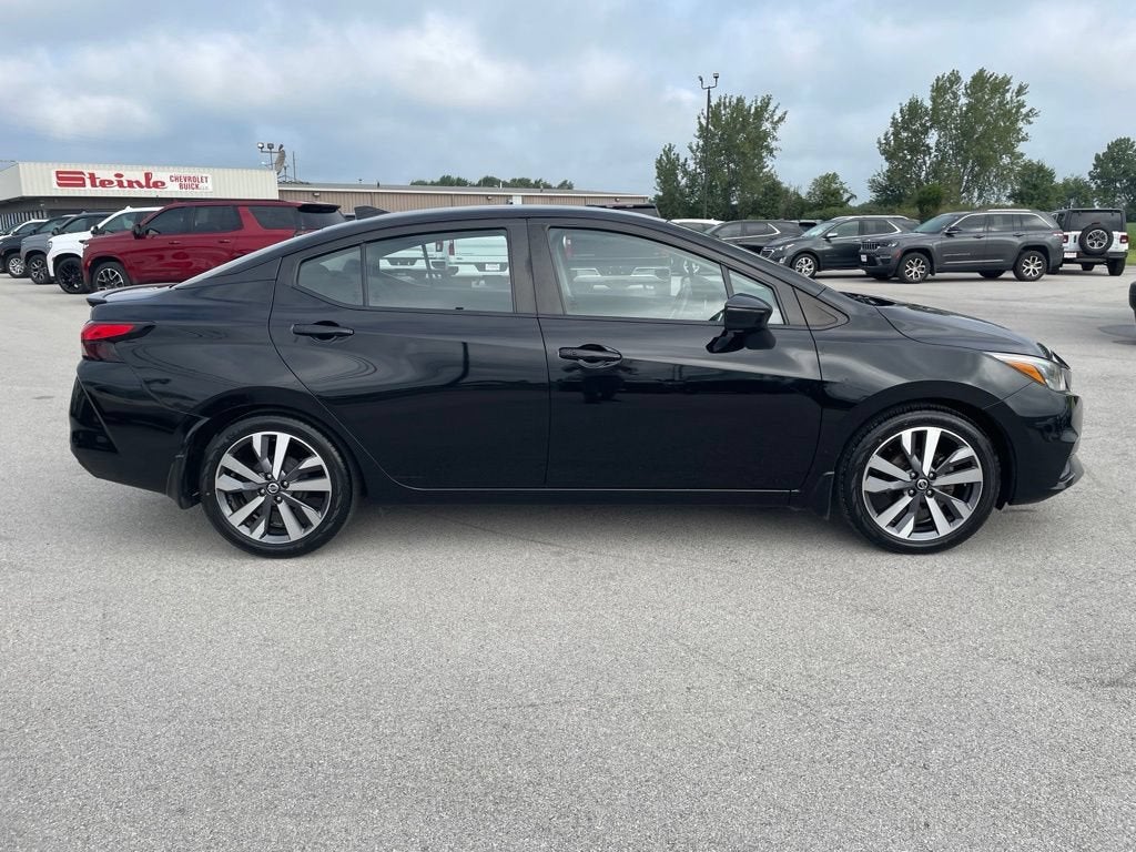 2020 Nissan Versa SR