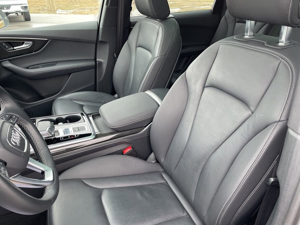 2025 Audi Q7 Premium Plus